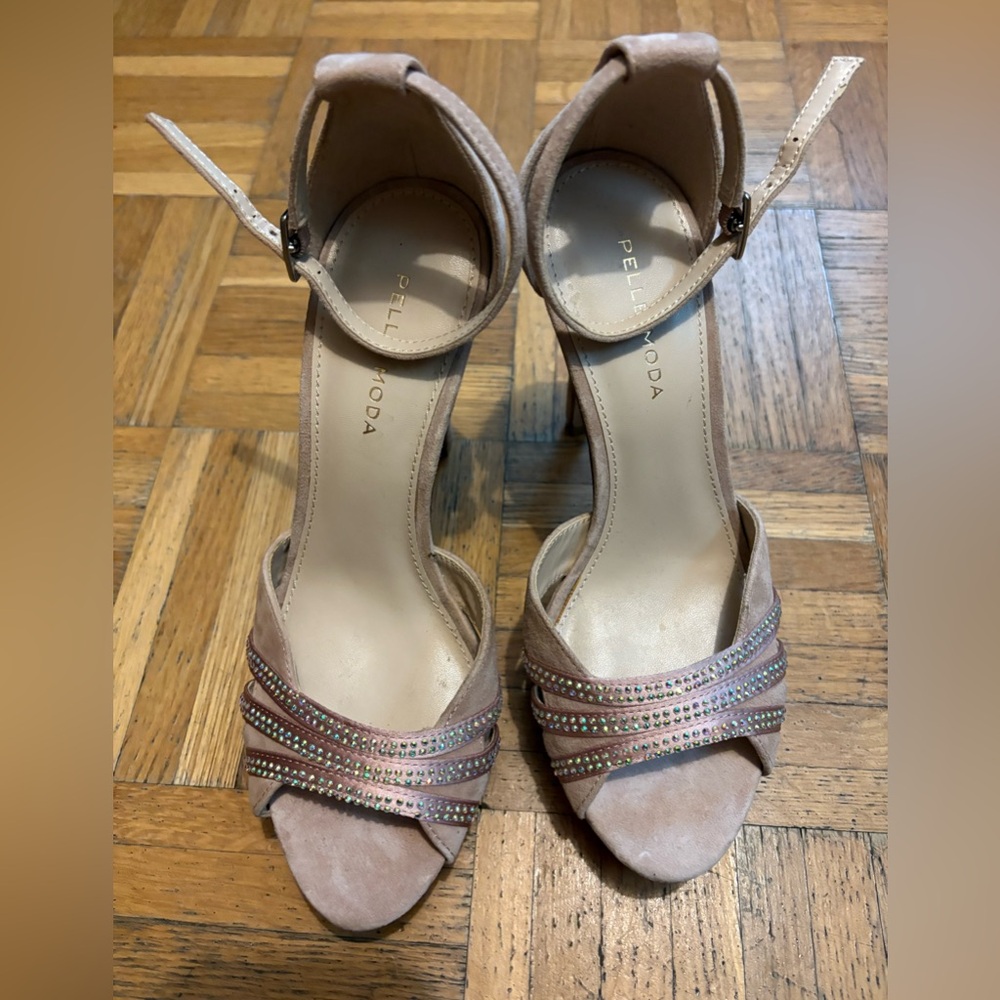 Pelle Moda Women's light pink high heels size 7